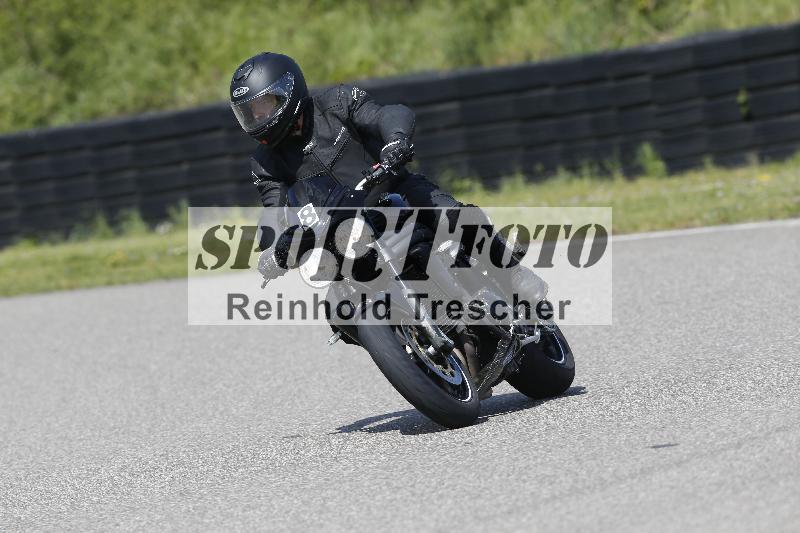 Archiv-2025/09 22.04.2025 Cornu Master School ADR/gruen-vert/8